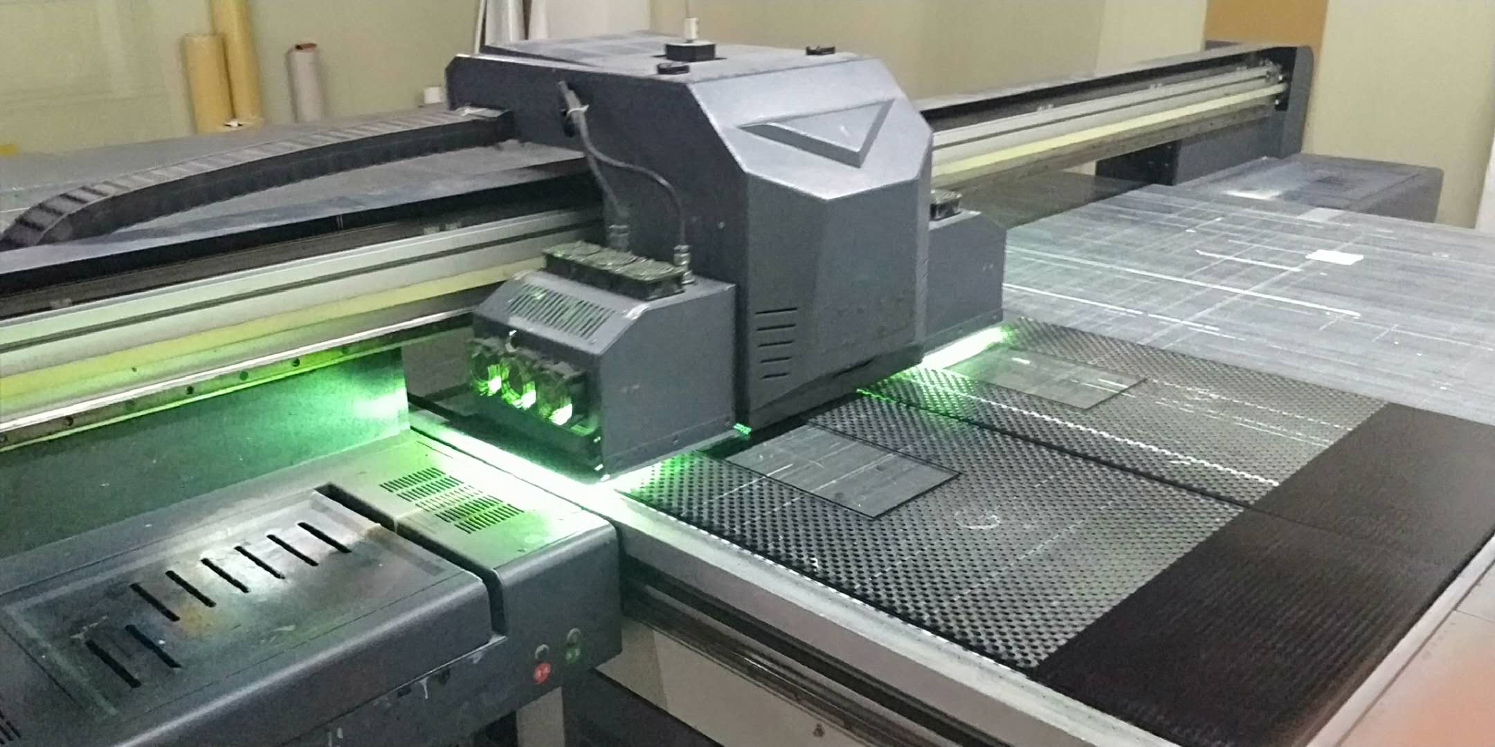 UV印刷機中的噴頭理光G4與G5有何區(qū)別嗎？