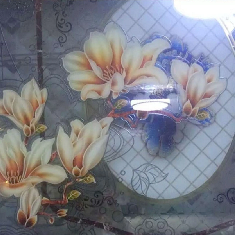 在玻璃制造行業(yè)中UV打印機有什么優(yōu)勢嗎？