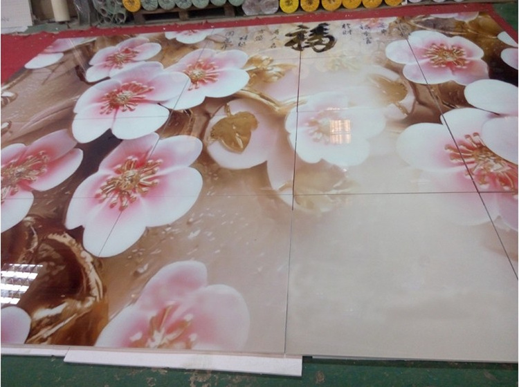 UV打印機(jī)是怎么才能實(shí)現(xiàn)定制個(gè)性化！